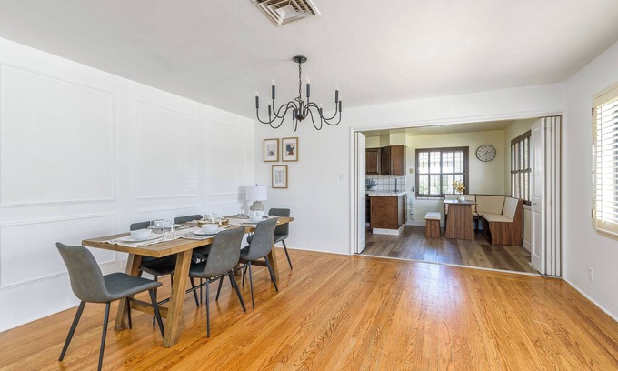 East Sacramento Casa | Charming East Sac Retreat CSU