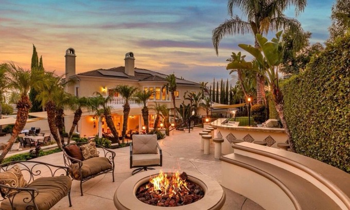 Rancho Cucamonga Casa | Charming estate in tranquil Rancho Cucamonga with AC, WiFi