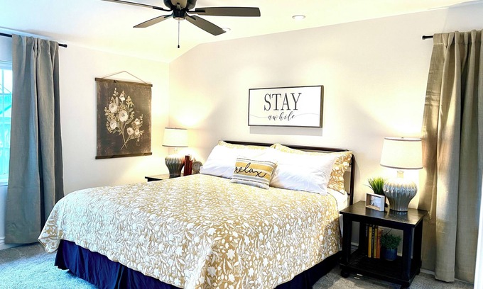 Cirby Side Casa | Charming family home near Downtown @The Grounds, Pets & Families, large backyard