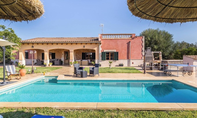 Sencelles Villa | Encantadora casa de campo "Son Pou" con vistas a la montaña, piscina, Wi-Fi, terraza y jardín
