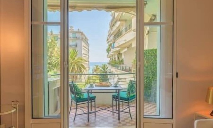 Gambetta Apartamento | Charming flat, 2Bedrooms, renovated, sea view, AC
