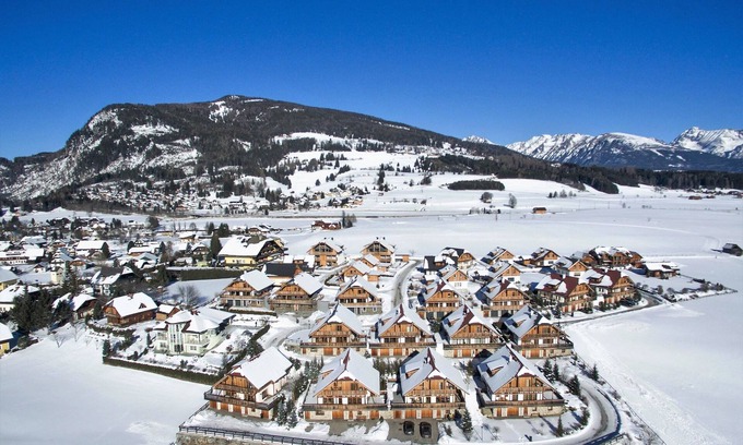 Mauterndorf Apartamento | Charming flat with garden and mountain panorama