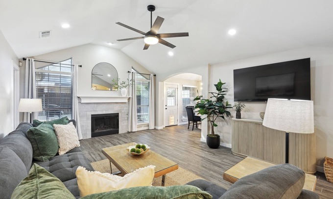 Flower Mound Casa | Charming Flower Mound Escape near DFW Airport and Legoland