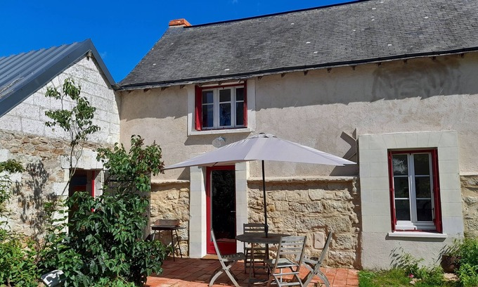 Blaison-Saint-Sulpice Cabaña | Charming house on the banks of the loire
