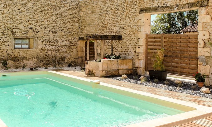 Champagne-et-Fontaine Casa | Ideal casa de vacaciones en Aquitania con piscina