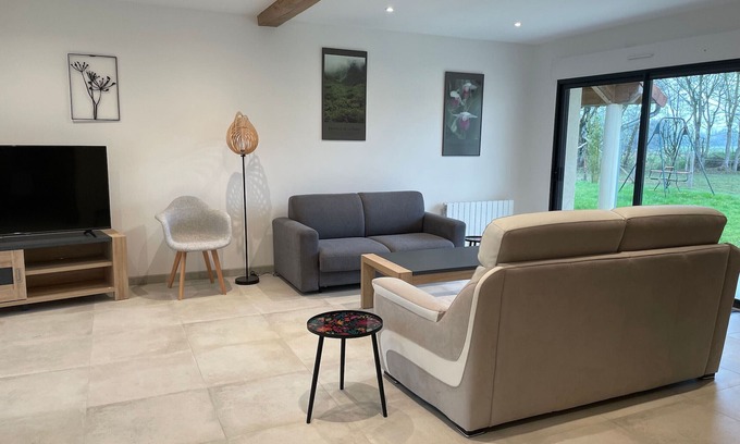 Saint-Georges-du-Rosay Cabaña | Encantadora casa rural con gran cocina y garaje cerca del Circuito de Le Mans