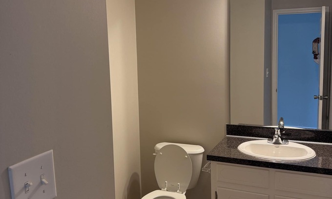 Greenville Casa | Charming fully furnished 3-bedroom townhome in Greenville