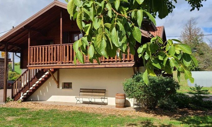 Le Val-d'Ajol Cabaña | Acogedor Gîte con Balcón, Cerca de Termas y Pistas de Esquí