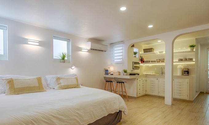 Akumal Cabina | Estudio con vista al jardín perfecto para 2 pasos de la playa de Half Moon Bay, Akumal.