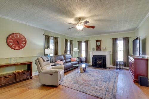 Georgetown Casa | Charming Georgetown Home - Walk to Downtown!