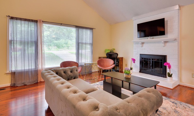 Greensboro Casa | Charming Greensboro Retreat w/ Cozy Fireplace!