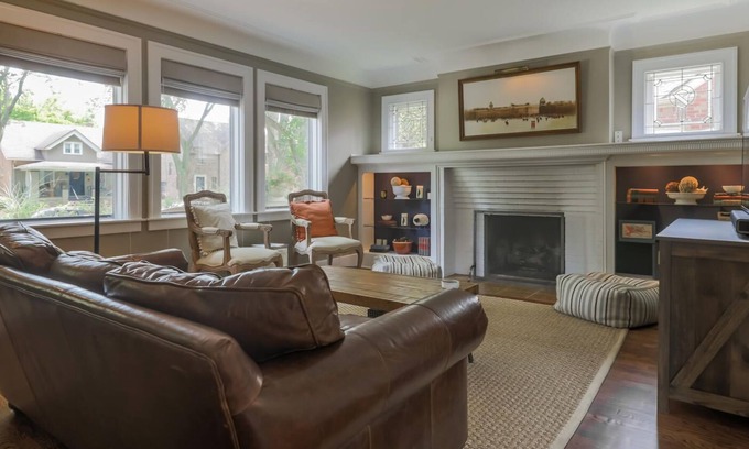 Grosse Pointe Apartamento | Encantador Grosse Pointe plana en el pueblo