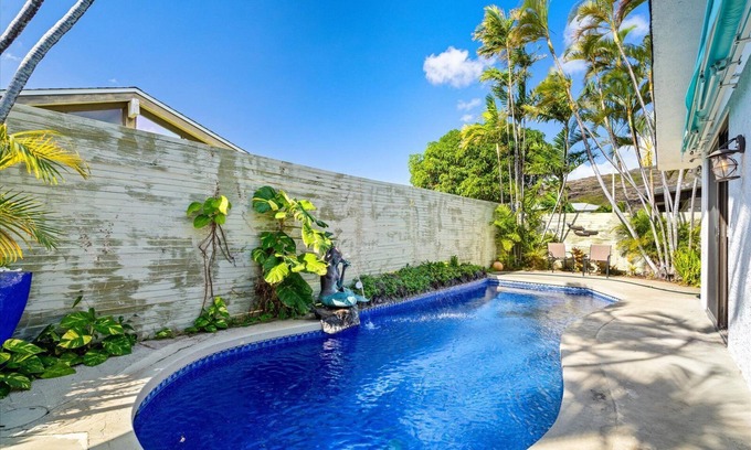 Portlock Casa | Charming Hawaii Kai home with private pool