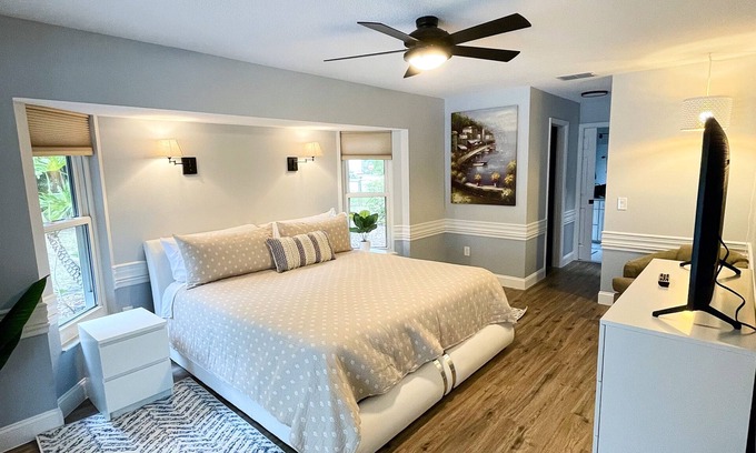 North Port Casa | Charming heated pool home