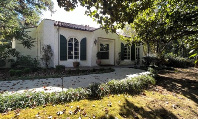 High Point Casa | Charming High Point Historical Home only minutes from HPU and Furniture Market
