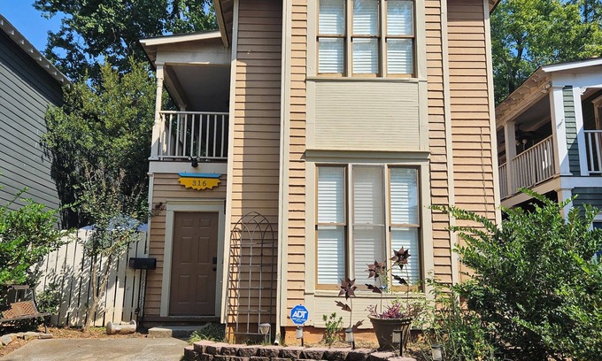 East Side Casa | Charming Historic Grant Park Home/Atlanta Gem! Must See!