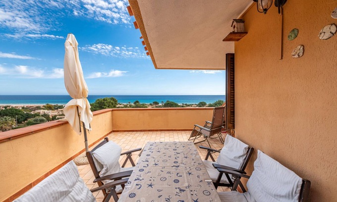 Costa Rei Casa | Encantadora casa de vacaciones "Casa Rei" con vistas al mar