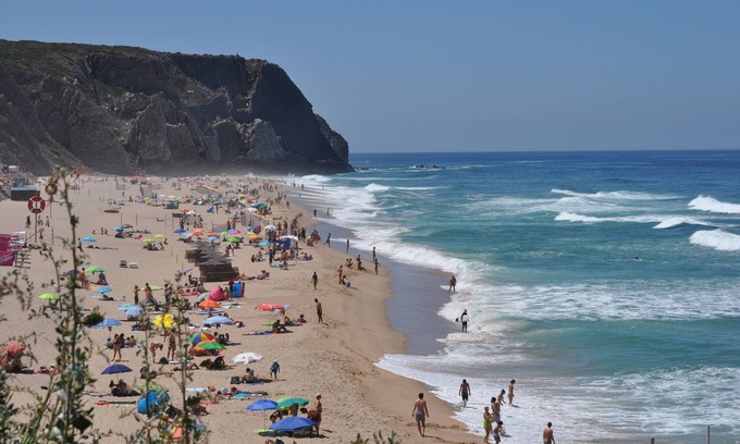 Banzao Casa | Encantadora casa de vacaciones, a 3 km de la playa, a 5 minutos a pie del supermercado, cafetería, panadería