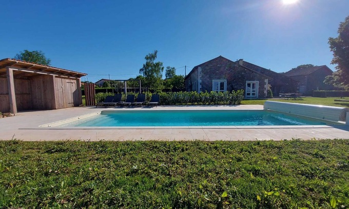 Rouzede Casa | Encantadora casa de vacaciones con piscina privada