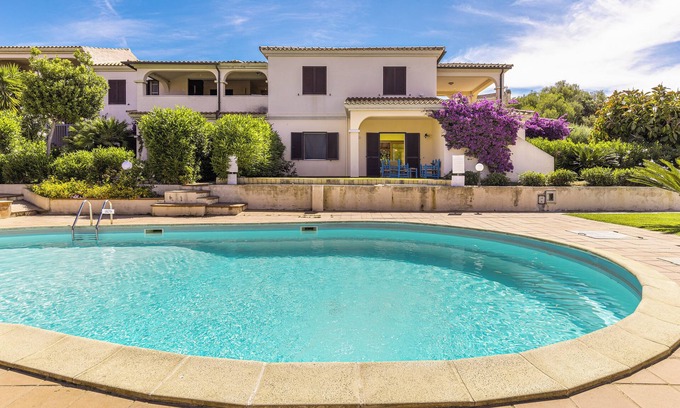 Monte Petrosu Casa | Encantadora casa de vacaciones "Sa Pedra Romantica" con jardín, terraza y piscina