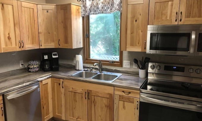 Sioux Falls Casa | Charming Home In The Middle of Town!