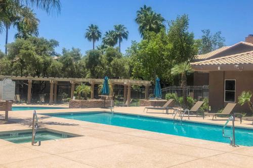 Canyon Country Casa | Charming Home Near Six Flags