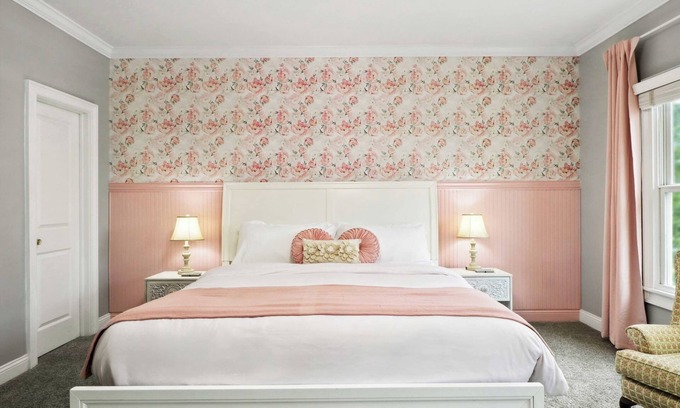 Dixon Park Casa | Charming Home | Victorian District
