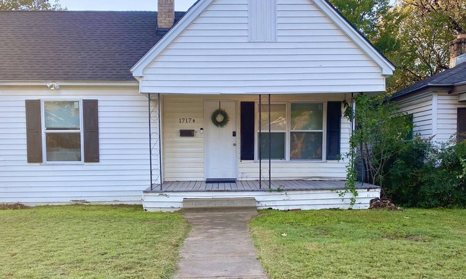 Wichita Falls Casa | Charming Home with Washer and Dryer and Easy Access to Freeway!