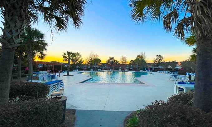 Port Wentworth Casa | Charming home with pool, patio, dog-friendly space & near the beach