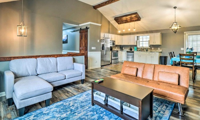 Fort Oglethorpe Casa | Charming Home with Pool Less Than 10 Mi to Chattanooga!