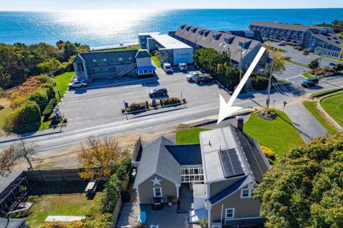 South Yarmouth Casa | Charming House by the Beach with Patio Grill and FirePit