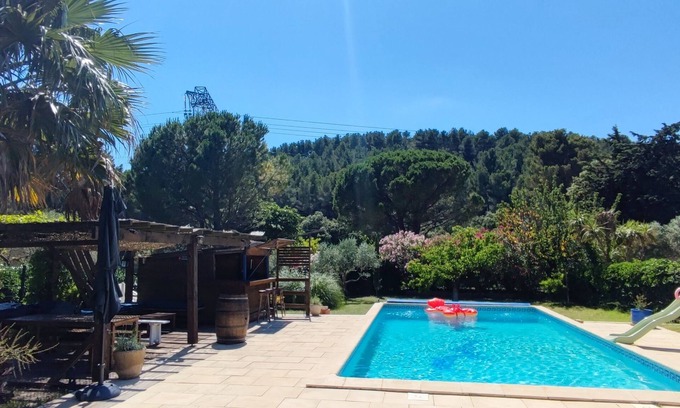 Istres Casa | Charming house classified 3 stars/3 ears "Gîtes de France" surrounded by nature