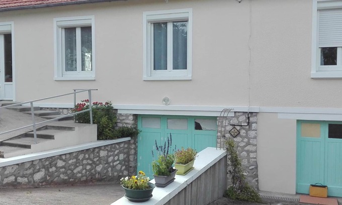 Muides-sur-Loire Cabaña | Casa familiar en Muides-sur-Loire: cerca de castillos, jardín, terraza, comodidad moderna.