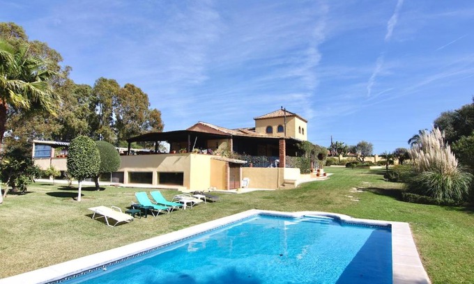 New Golden Mile Casa | Charming house in Malaga + private pool