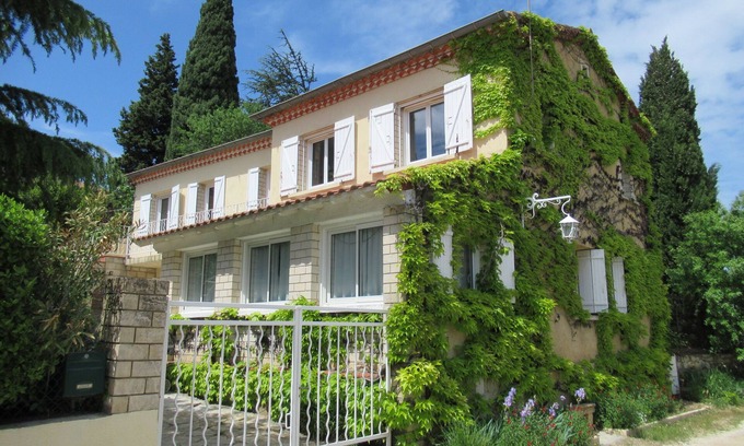 Orsan Casa | Encantadora casa en Provencal Gard, gran jardín, piscina, juegos para niños