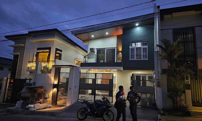 Novaliches Casa | Charming house with AC and WiFi fabulous,relaxing with the 4 seaters of Jacuzzi
