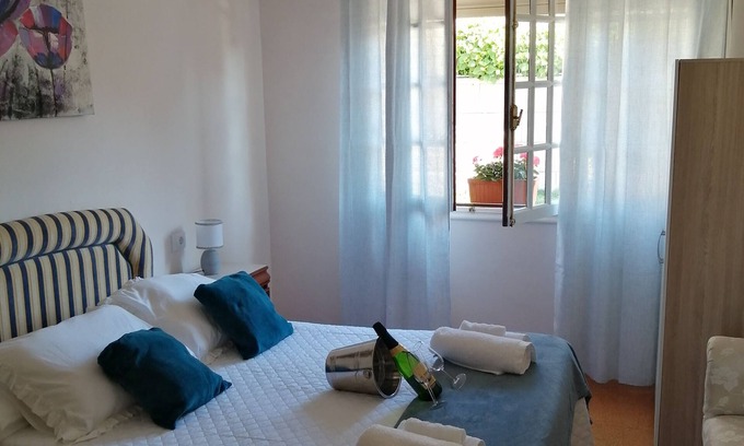 Ponteareas Casa | "Charming house with fireplace, private swimming pool and garden in Ponteareas, Galicia"