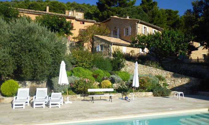 Bedoin Casa | Encantadora casa con piscina en Crillon a los pies de Ventoux. Vista excepcional