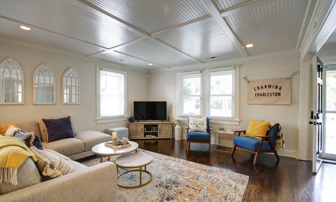 Charleston Cabaña | Charming in Charleston - Close to Downtown & Folly Beach
