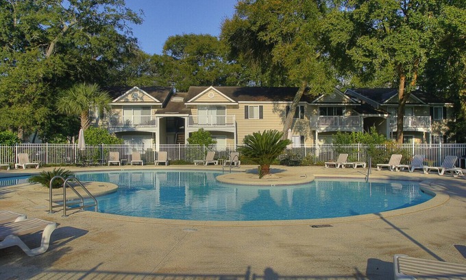 Demere Park Apartamento | ~Charming Island Getaway ~ SSI~