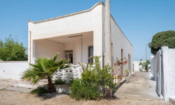 Torre Castiglione Villa | Charming Italian Villa in Torre Castiglione with Private Entrance