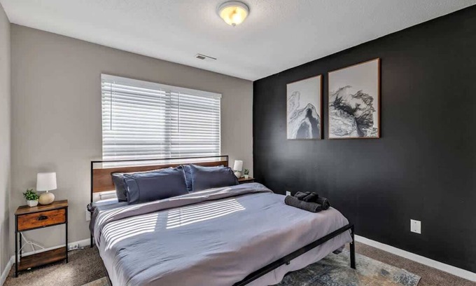Durham Apartamento | Charming King 2BR Suite in Research Triangle Park!