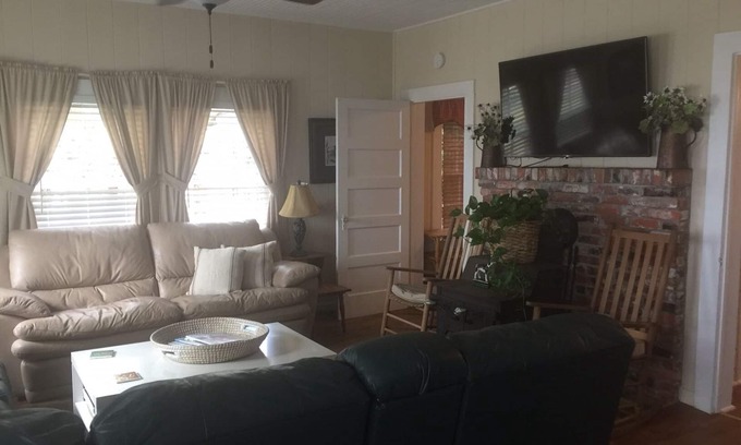 Lake Waccamaw Casa | La casa del molino en el lago Waccamaw