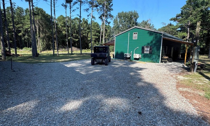 Belhaven Cabina | Charming lodge tucked in the woods of Hyde County