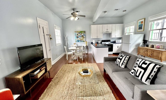 Bywater Apartamento | Charming Marigny Flat w/Private Courtyard & Balcony, 1 bed/1bath