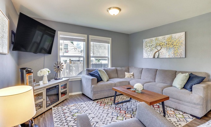 McMinnville Casa | Charming McMinnville Home - Walk to Wineries!