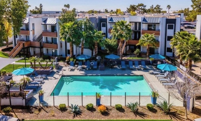 Mesa Apartamento | Charming Mesa 1 BD Near ASU w/Pools, Game Room, Basketball Courts + more