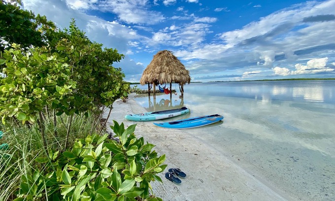 San Pedro Casa | Charming Modern Beach Villa with 360 Island views & easy resort access
