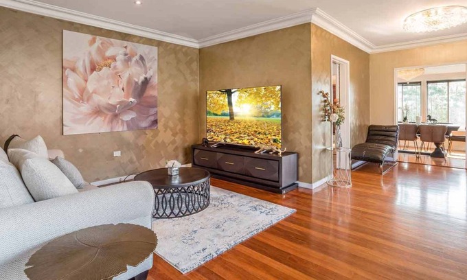 Moorooka Casa | Charming Moorooka Hideaway with Ping Pong Table