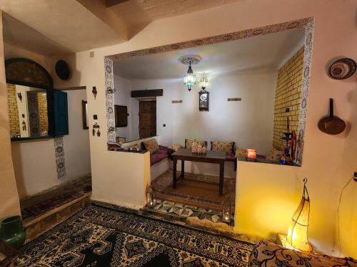 R'habet Zbib Casa | Charming Moroccan Guest House with Patio & Terrace